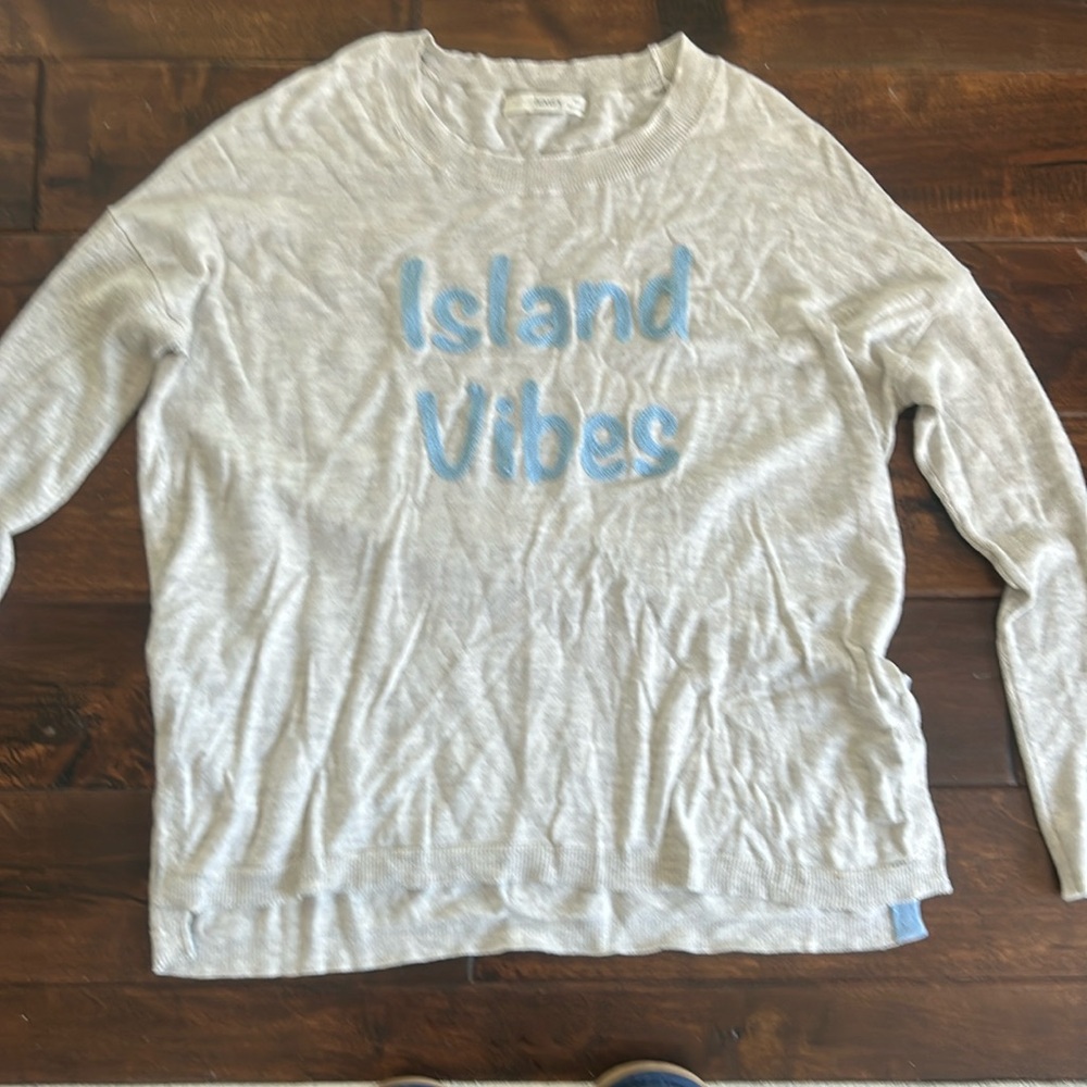 Island vibes sweater
